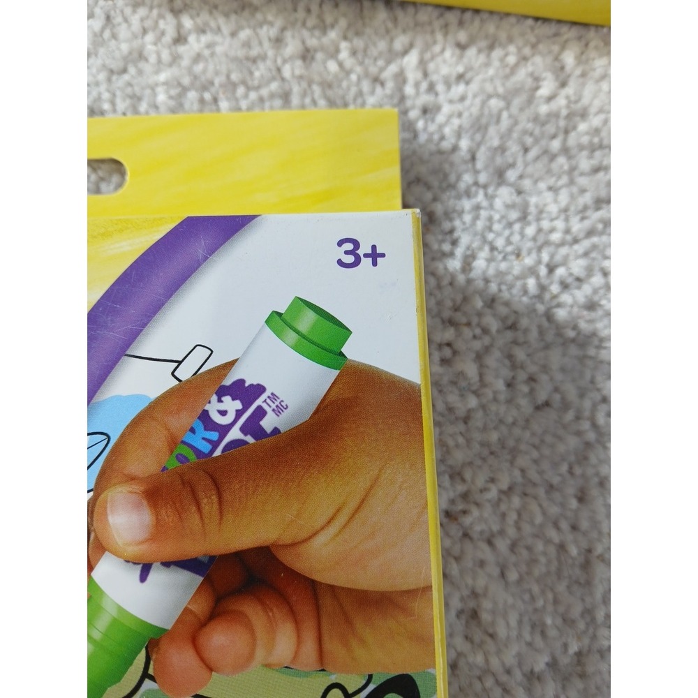 New Crayola Color & Erase Dinosaurs/Under The Sea Reusable Activity Set Markers - Picture 13 of 13